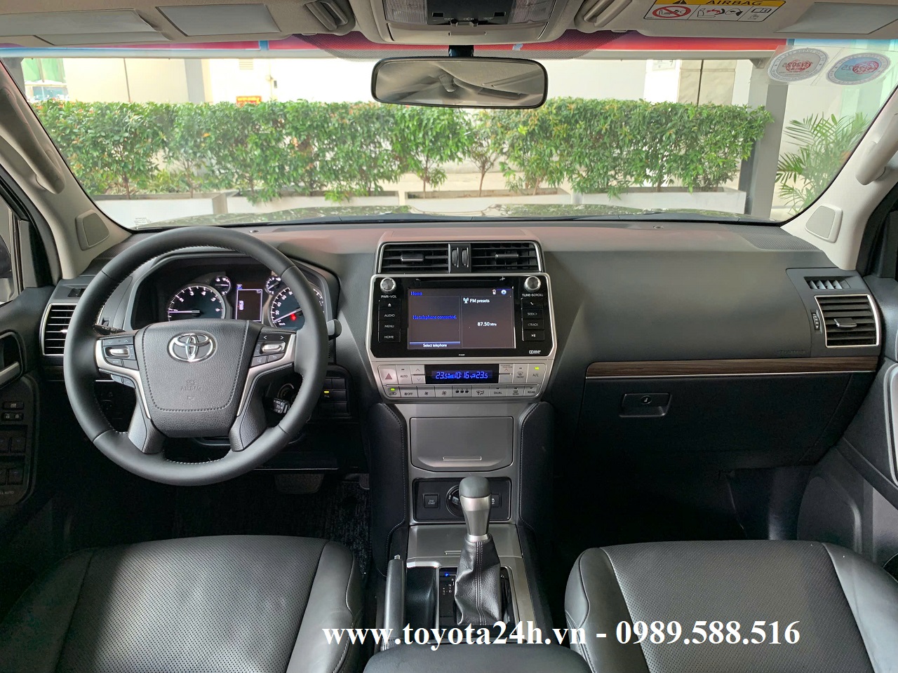 ban-toyota-land-cruiser-prado-cũ-2019-mau-dong-noi-that