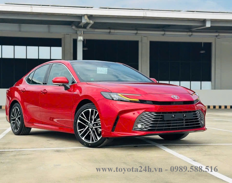 toyota-camry-2025-mau-do-phien-ban-hybrid-top