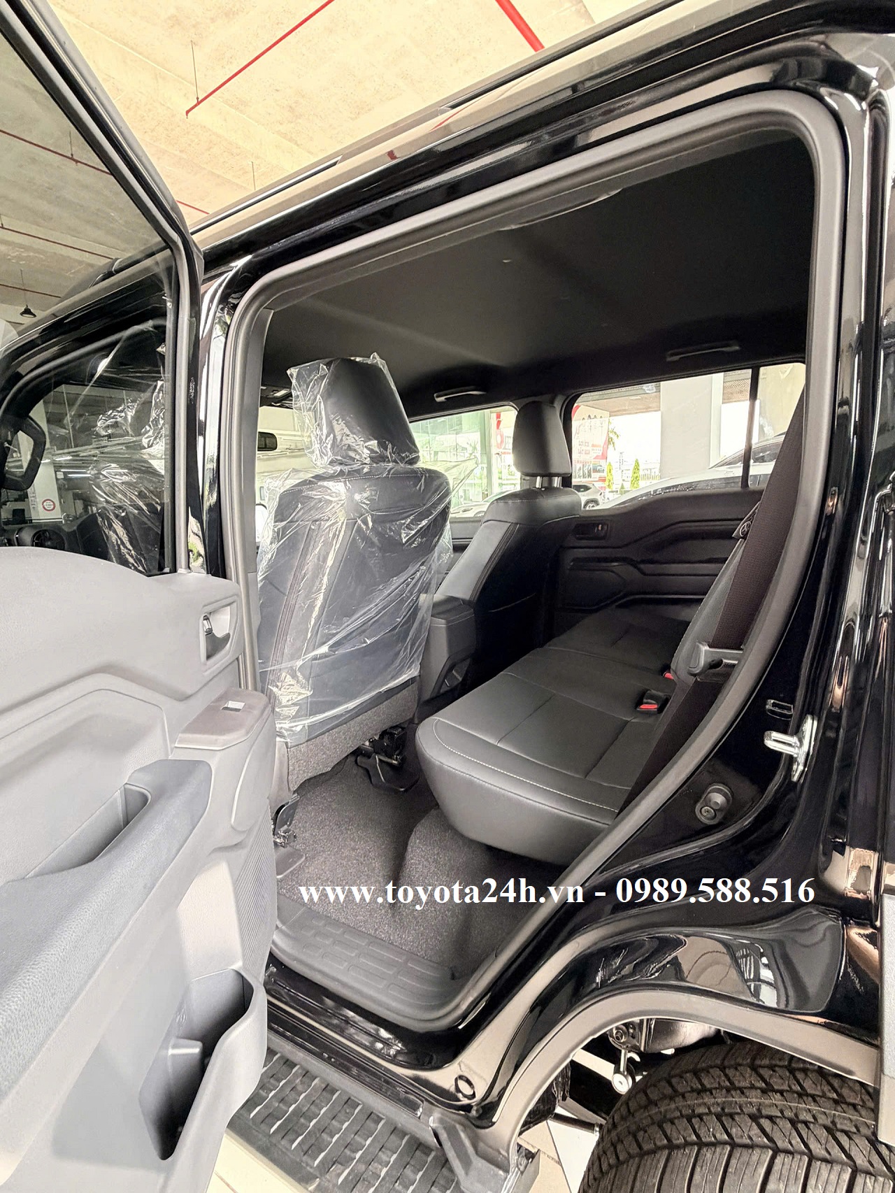 hang-ghe-sau-toyota-land-cruiser-FJ