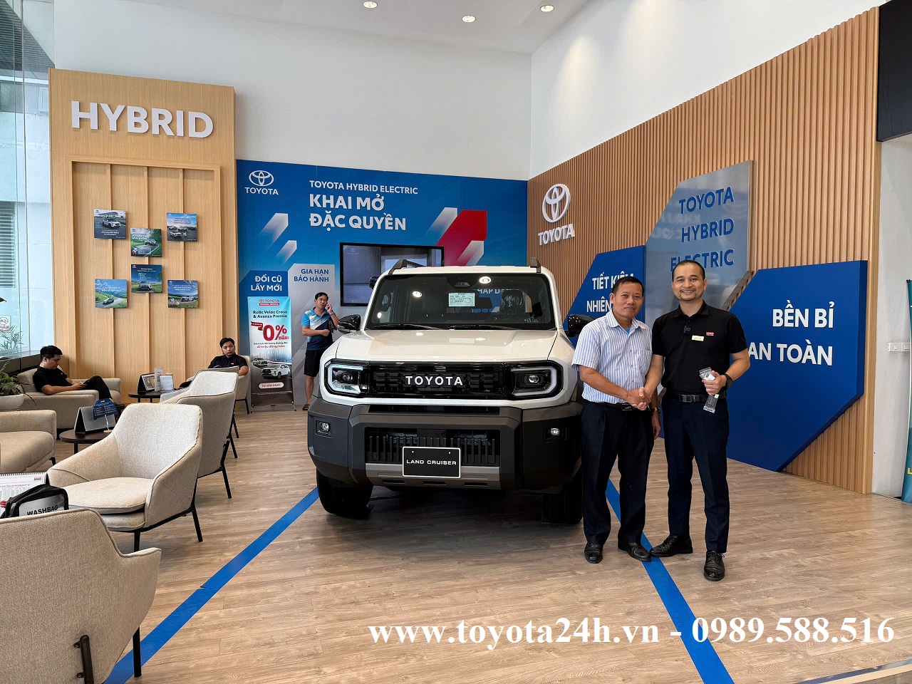 toyota-land-cruiser-FJ-2026-mau-trang