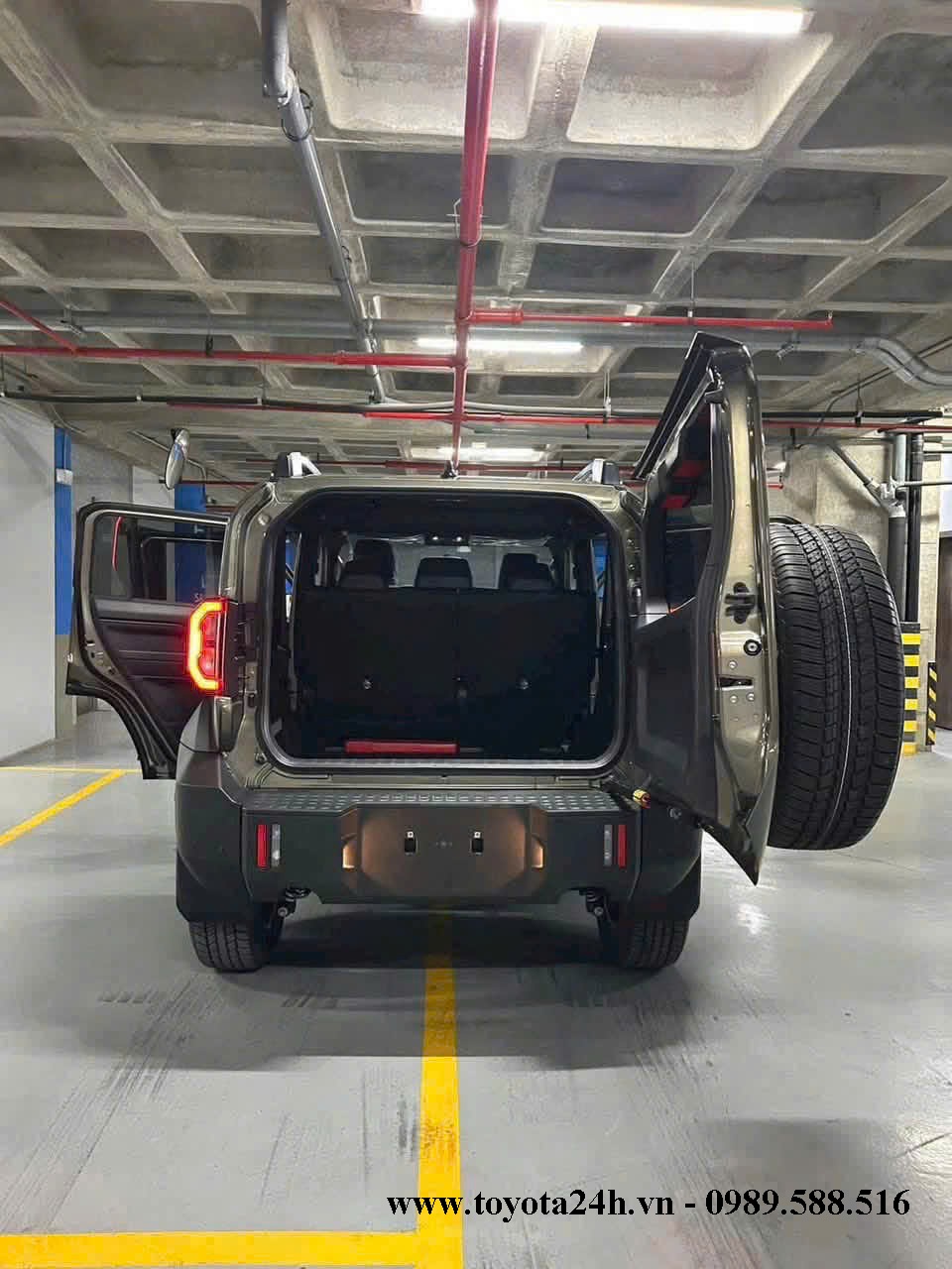 toyota-land-cruiser-FJ-mau-nau-dong-6x1-2026-cop-sau