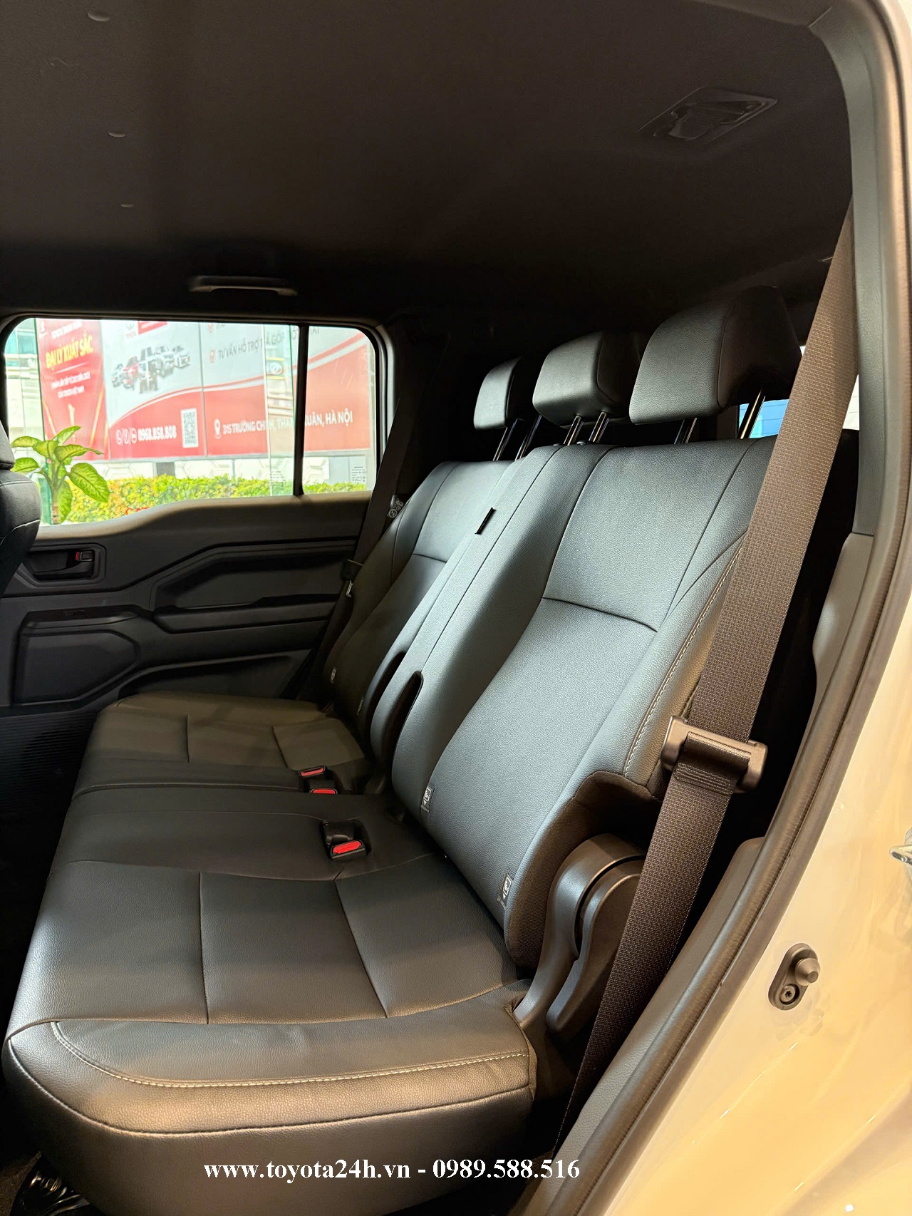hang-ghe-sau-toyota-land-cruiser-FJ