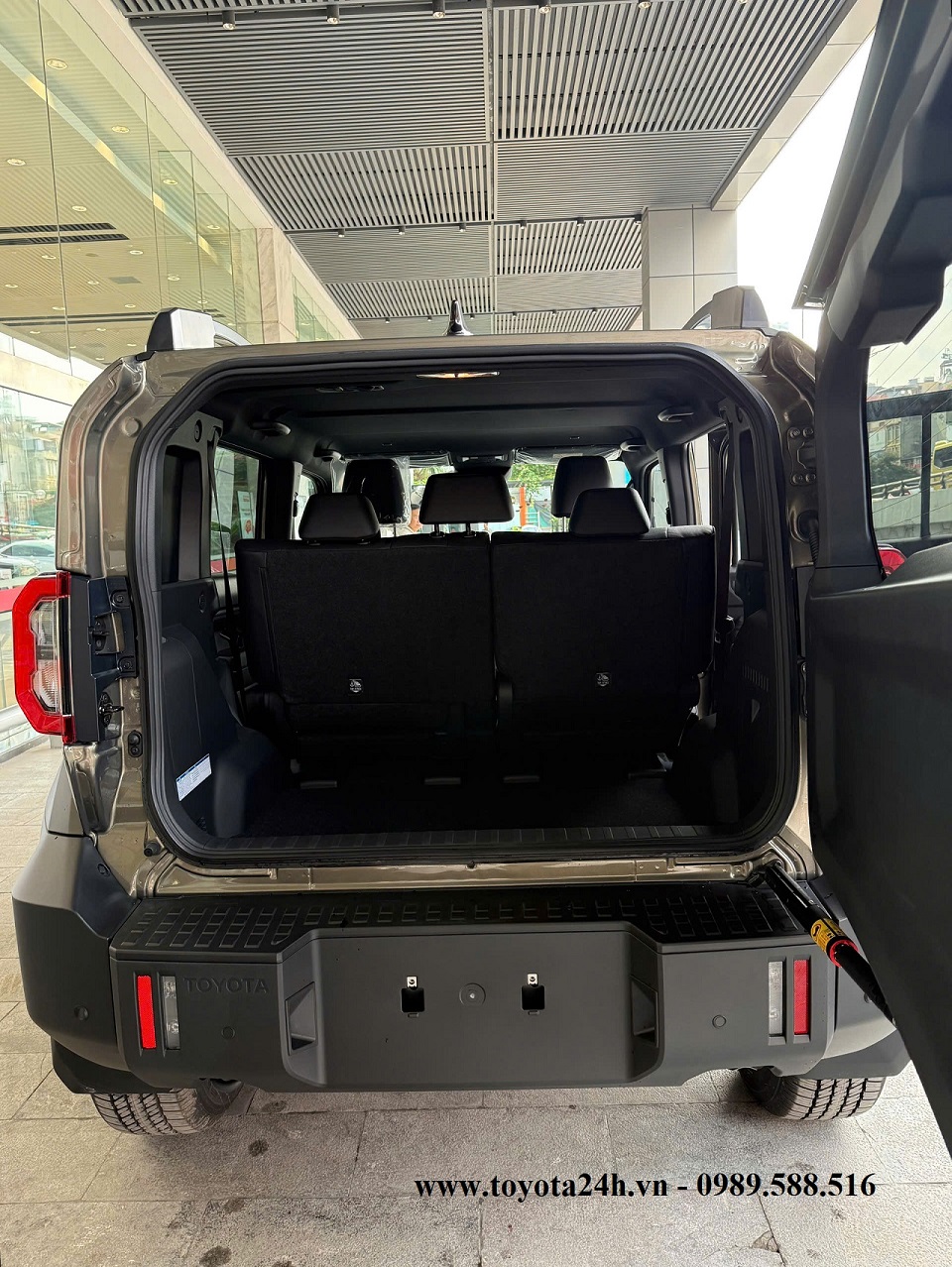 cop-sau-toyota-land-cruiser-FJ-6X1
