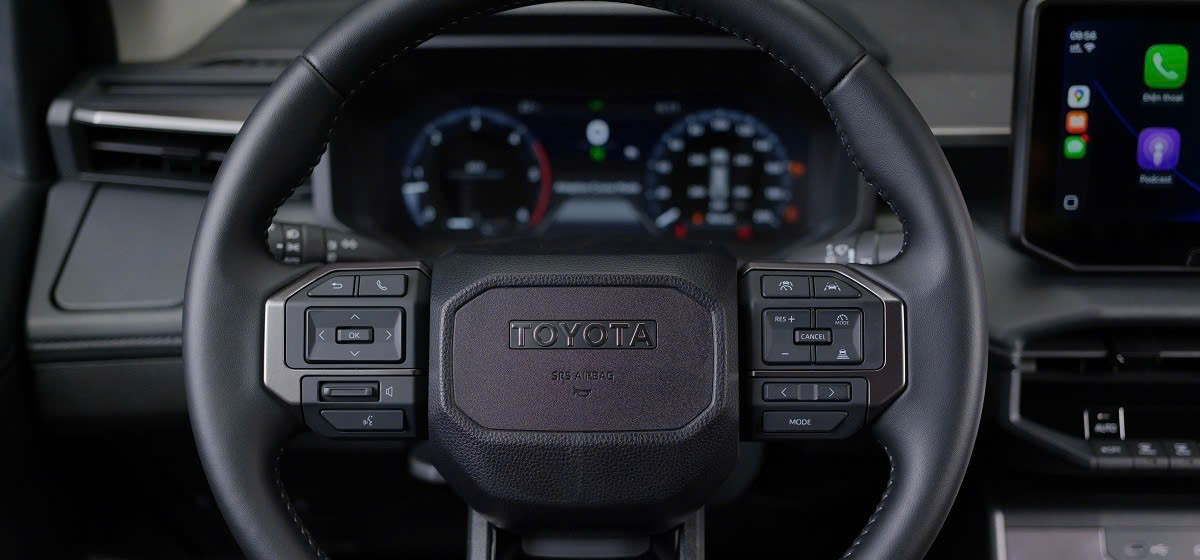 danh-gia-noi-that-toyota-hilux-2026