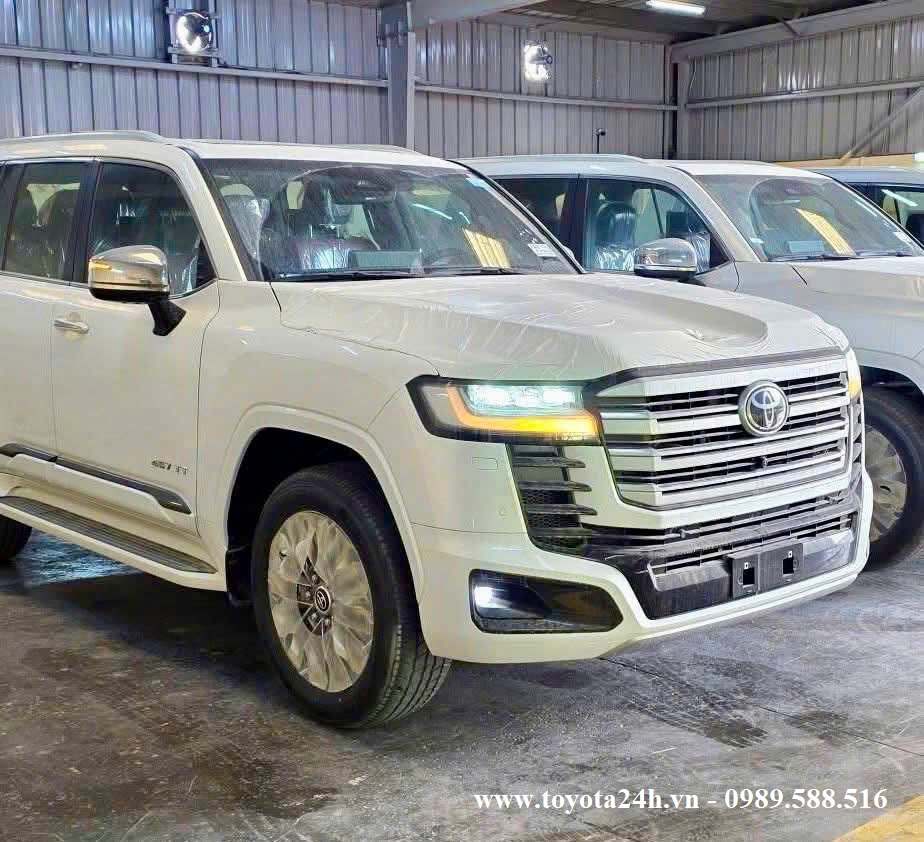 toyota-land-cruiser-LC300-hybrid-2026-ve-viet-nam
