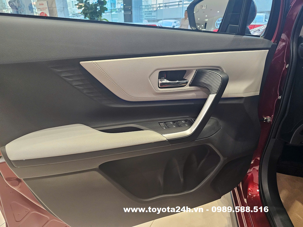 tapi-cua-lai-toyota-veloz-cross-2026