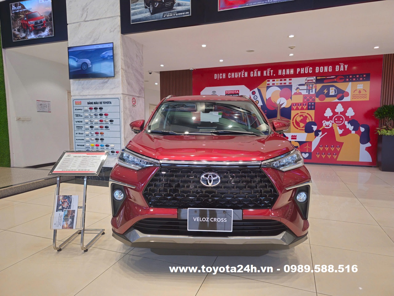 Toyota Veloz Cross 2026 màu đỏ, hình ảnh, bảng giá xe lăn bánh khuyến mại hơn 100 triệu mới nhất hôm nay