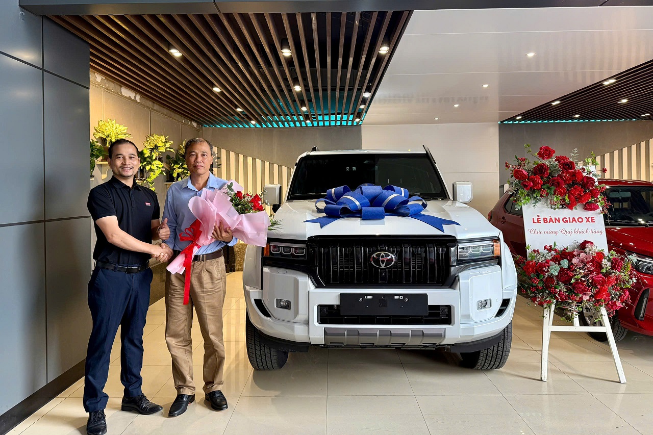 Phung-van-hoi-la-ai-kenh-youtube-tu-van-xe-hay