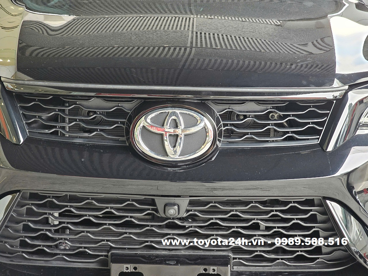 cum-camera-toyota-fortuner-may-xang-2026
