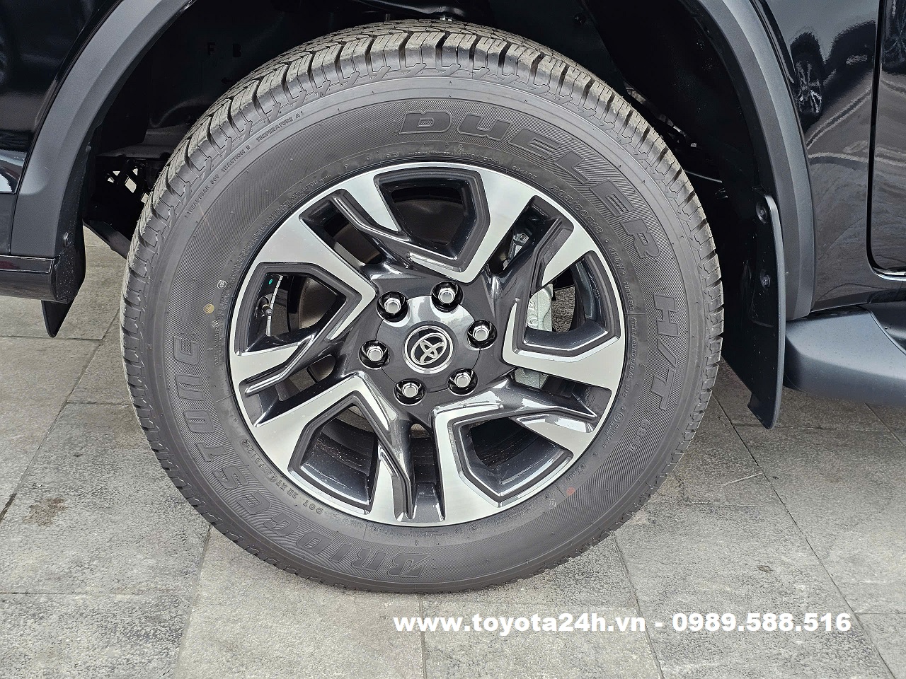 la-zang-toyota-fortuner-2026-may-xang