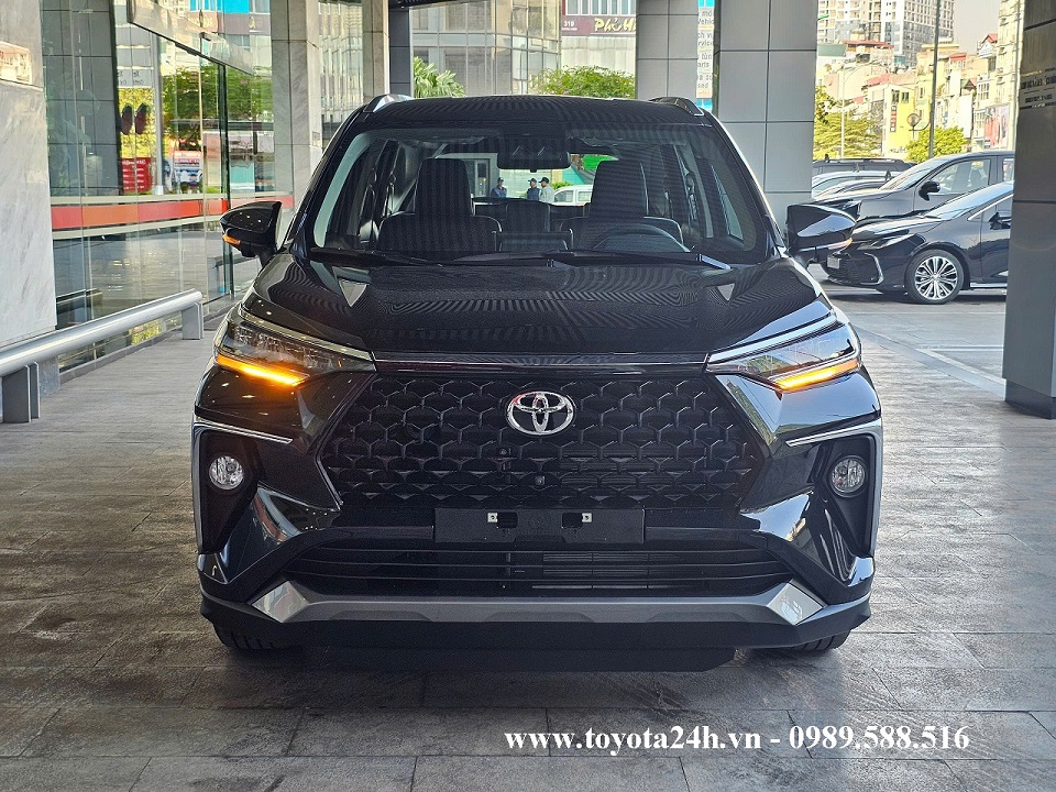 toyota-veloz-cross-top-mau-den-2026