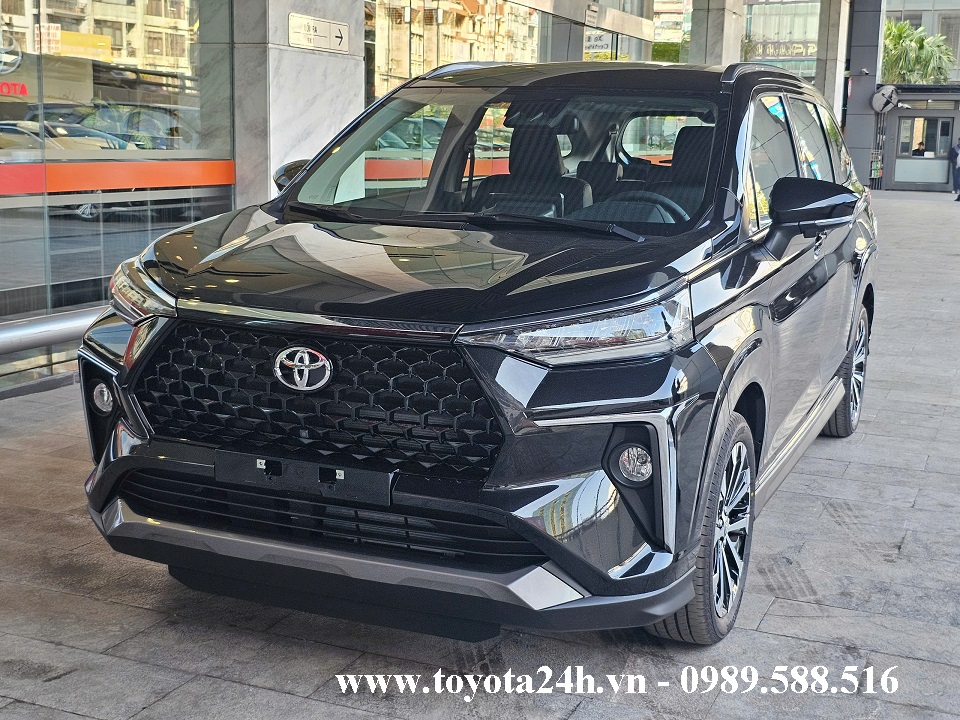 Toyota Veloz Cross 2026 màu đen phiên bản 1.5TOP hình ảnh xe, giá lăn bánh mới nhất hôm nay