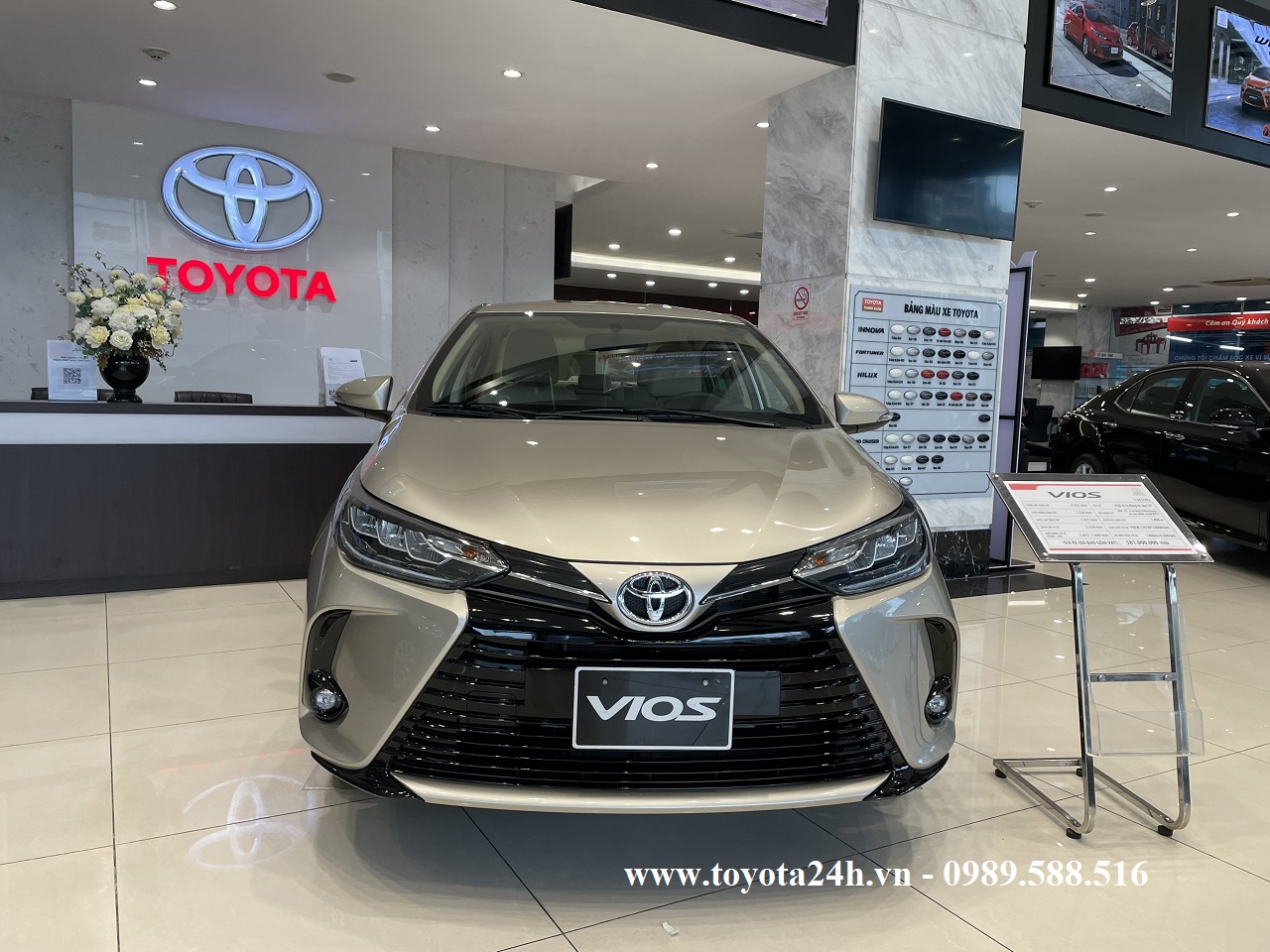 Toyota Vios 1.5G 2022 Màu Nâu Vàng Cát, Hình Ảnh Bảng Giá Xe Lăn Bánh Mới Nhất