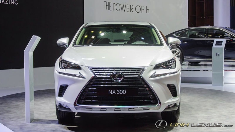 Chi tiết Lexus NX300 2018 vừa ra mắt tại Việt Nam