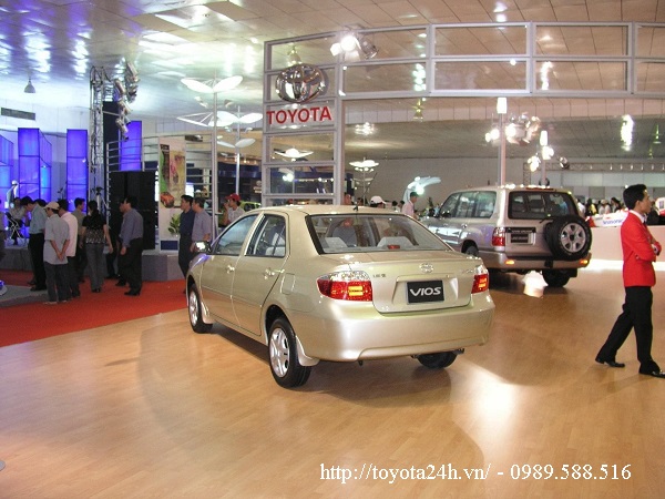 hình ảnh xe toyota vios 2003