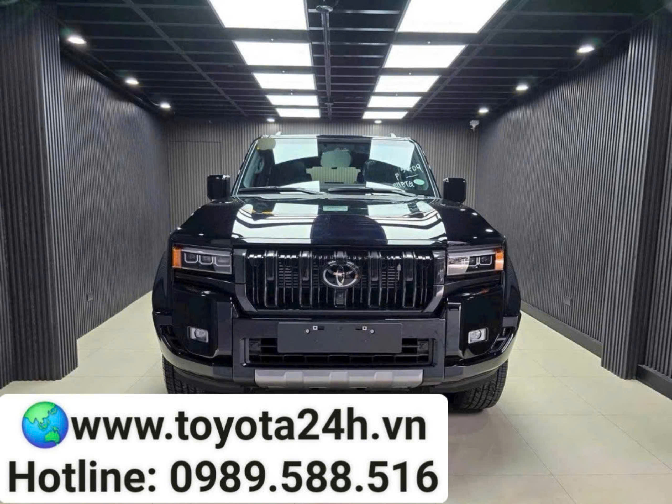 toyota-land-cruiser-Prado-series-250-2025-mau-den-ve-Viet-Nam